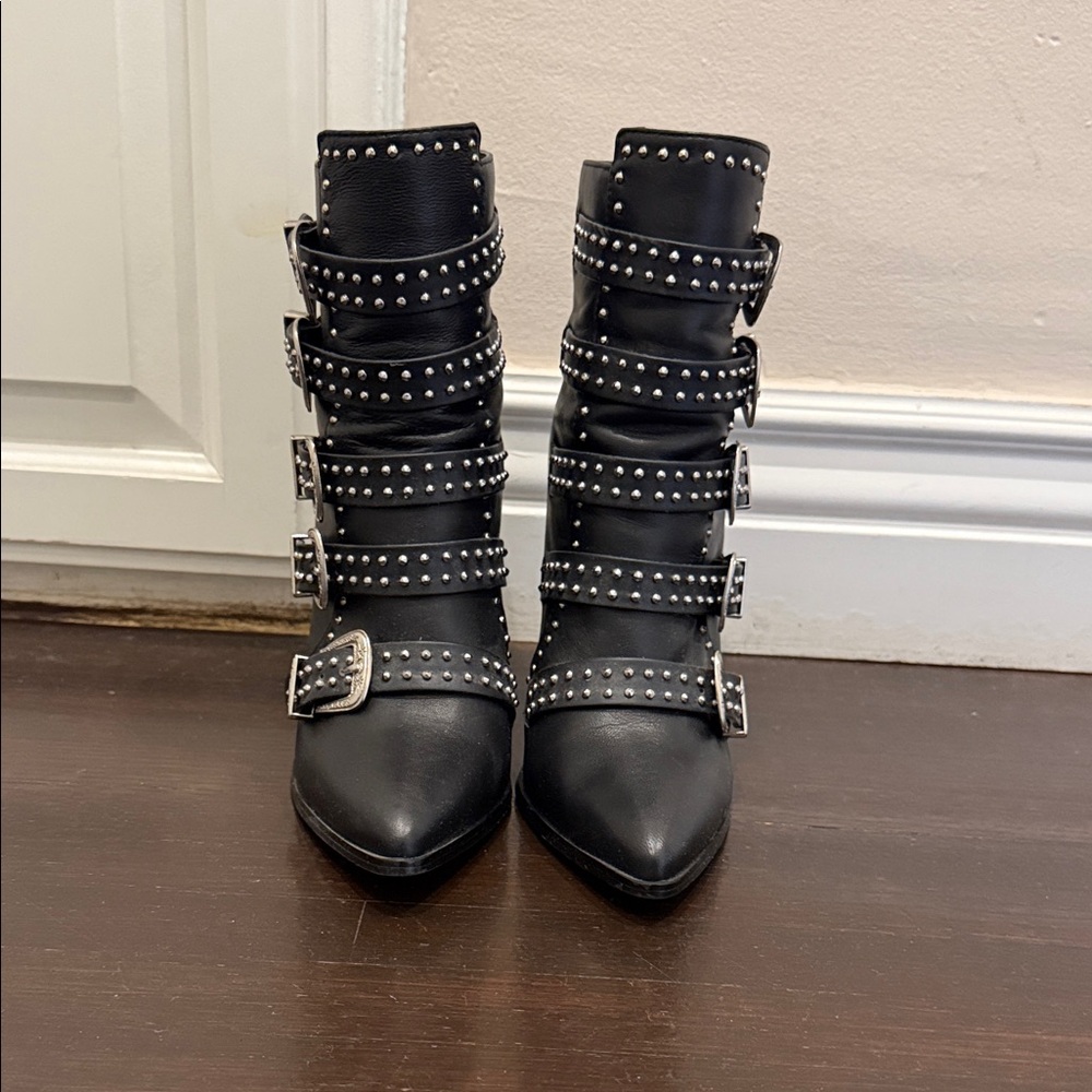 Steve Madden Studded Black Leather Ankle Boots